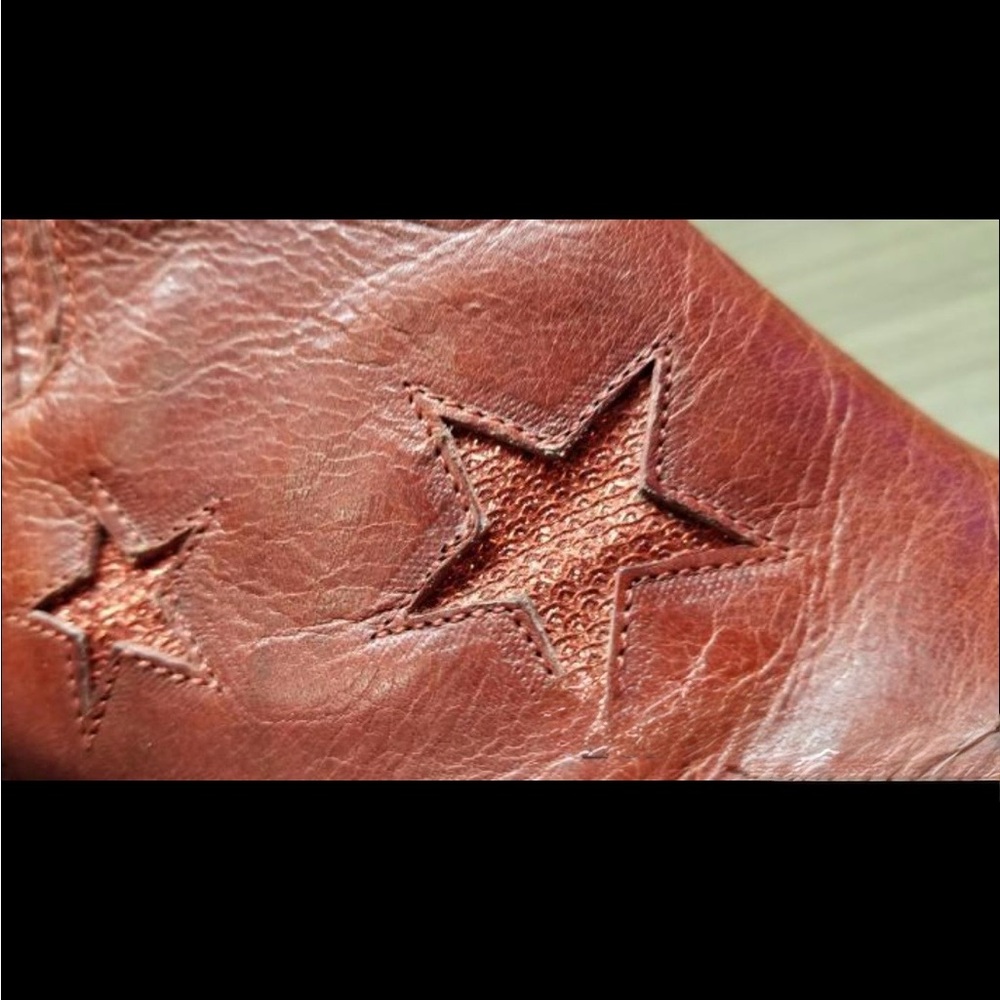 MEXICANA Red Star-Embellished Leather Ankle Boots.  Size 40 (9-9.5W) - Picture 7 of 7